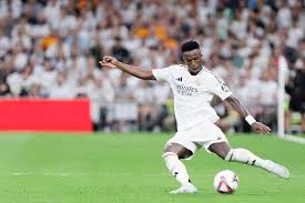 「贫民窟逆袭」从餐厅洗碗工到NBA球星，他如何实现了逆袭？.